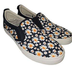 Taos Black Daisy Rubber Sole Slip-on Sneakers 7.5 Canvas Removable Footbed
